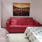 Casamassimi شقة