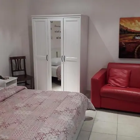 Casamassimi Apartment *
